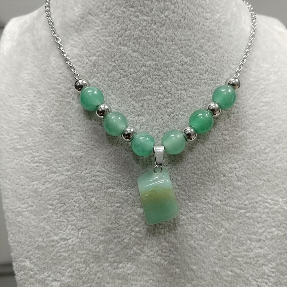 Green Aventurine Necklace Natural Gemstone Pendant Stainless-Steel Chain Beaded - Picture 16 of 17